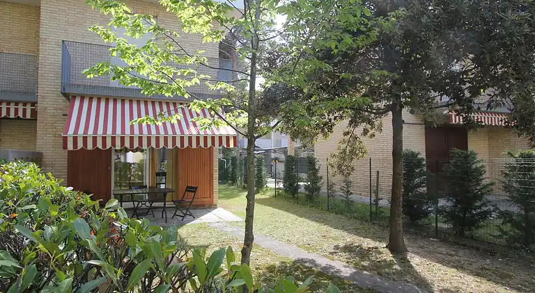 Terraced house with garden