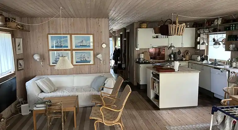 Skønt sommerhus med anneks og gode faciliteter