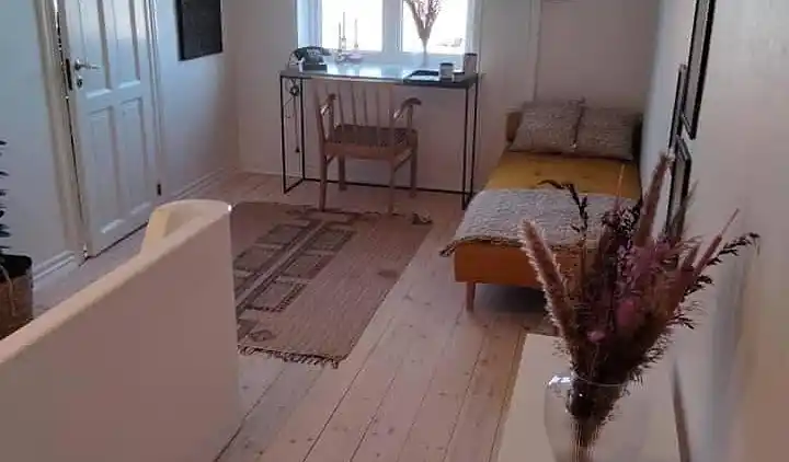 Unik villa med havneudsigt