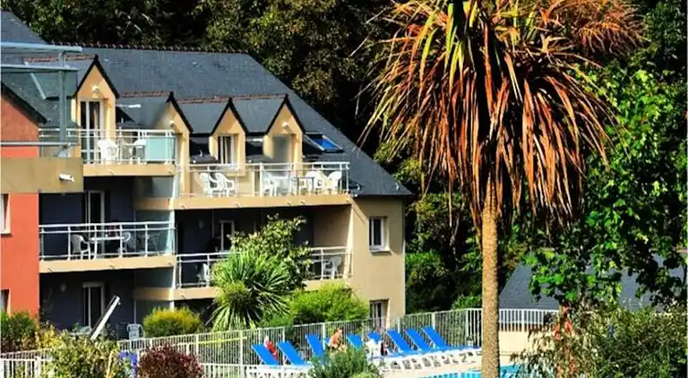 Apartment in Carantec