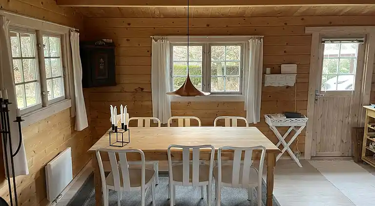 Charmantes Blockhaus mit Sauna nahe Strand