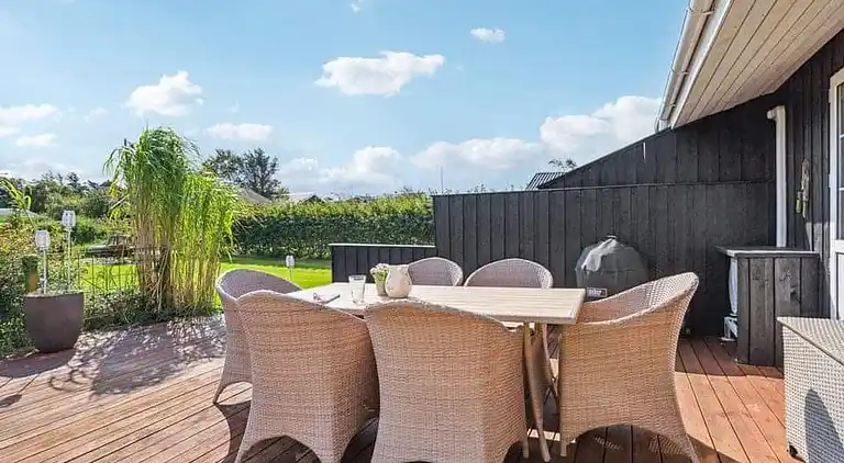 Sommerhus inklusiv aktivieter, samt tæt på fjord.