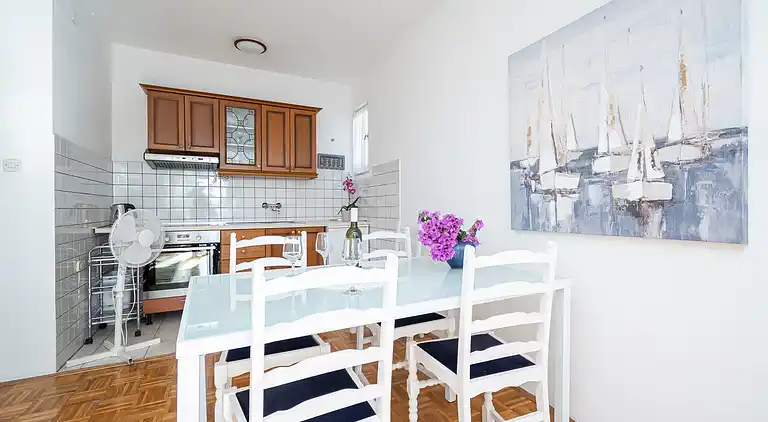 1-Zimmer-Ferienwohnung mit Terrasse und Meerblick Sukosan,