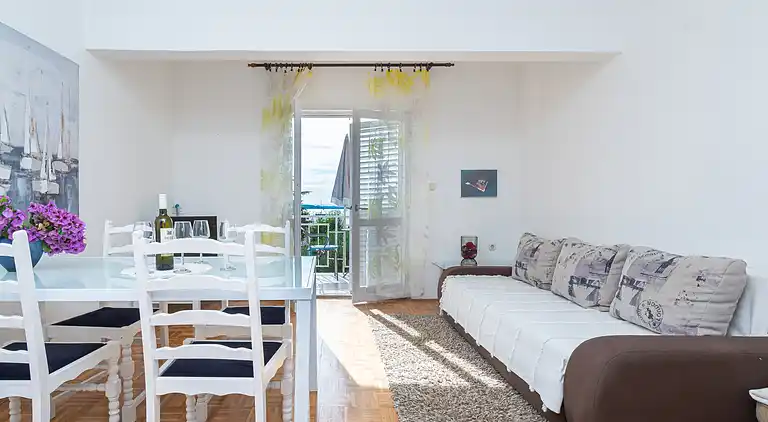 1-Zimmer-Ferienwohnung mit Terrasse und Meerblick Sukosan,