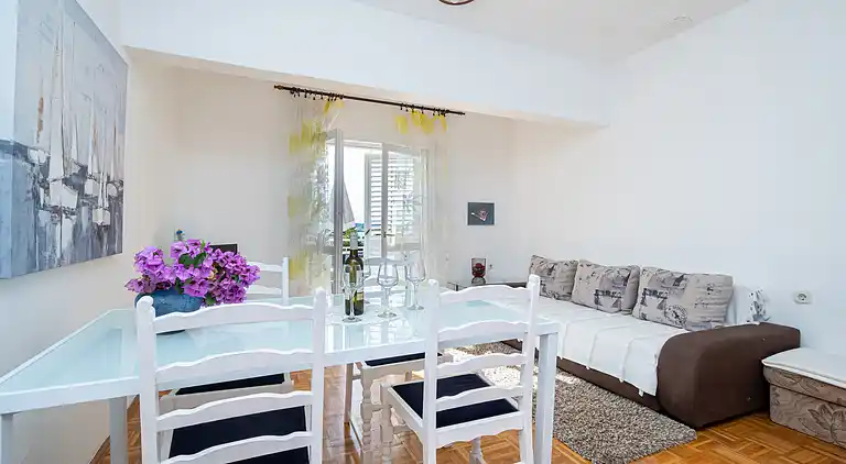 1-Zimmer-Ferienwohnung mit Terrasse und Meerblick Sukosan,