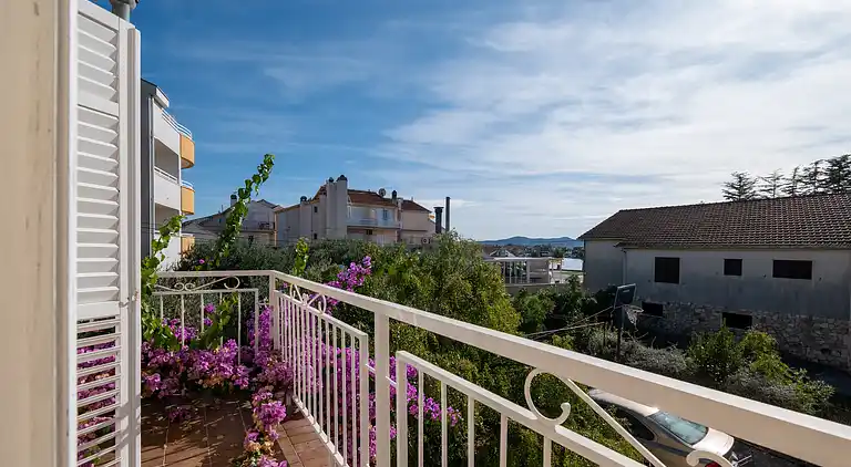 1-Zimmer-Ferienwohnung mit Terrasse und Meerblick Sukosan,