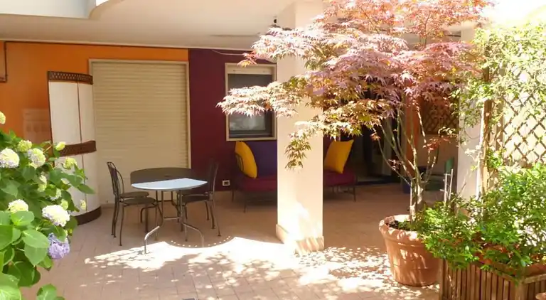 Lovely private garden apartment for four in Grado