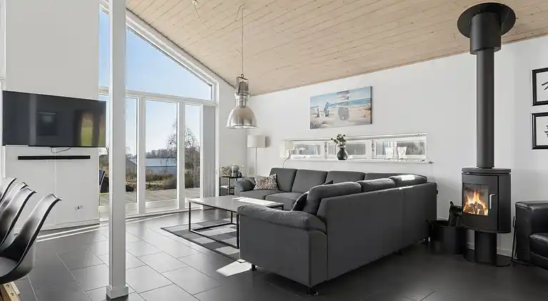 Vue sur la mer, spa et place pour la famille