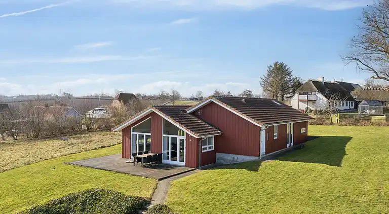 Vue sur la mer, spa et place pour la famille