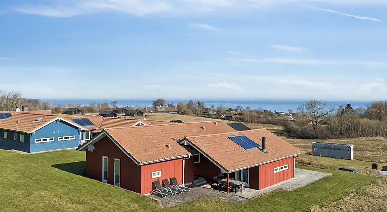 Vue sur la mer, spa et place pour la famille