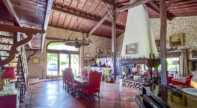 Stunning 18th Century Country House