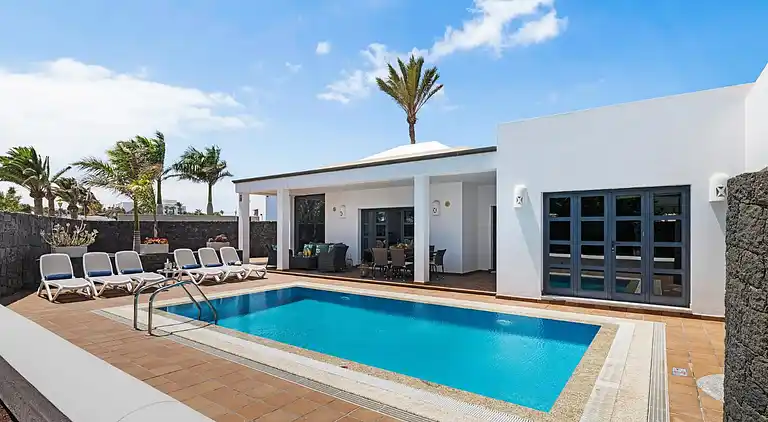 Villas Mamma Mia Una piscina climatizada privada