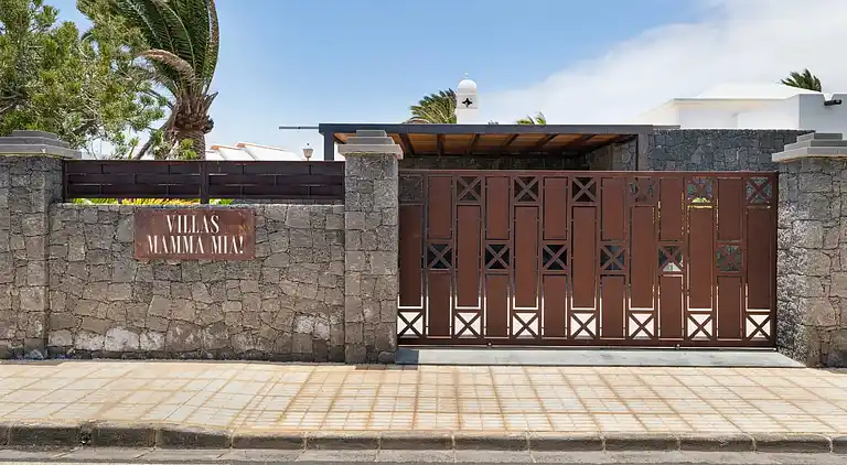 Villas Mamma Mia Una piscina climatizada privada