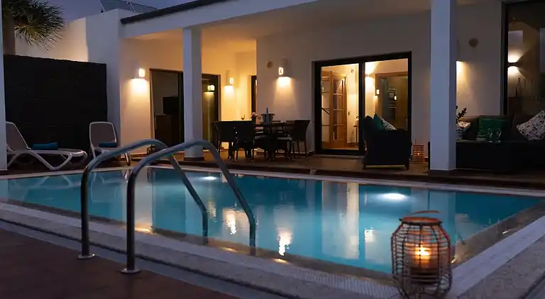 Villas Mamma Mia Una piscina climatizada privada