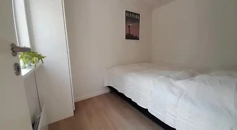 Ferienhaus mitten im Wald, nah am Wasser.