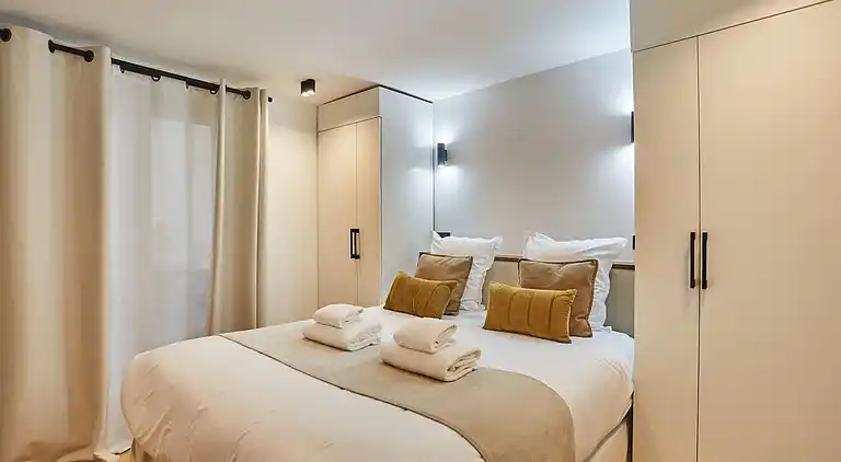 Apartment in Porte-Saint-Denis