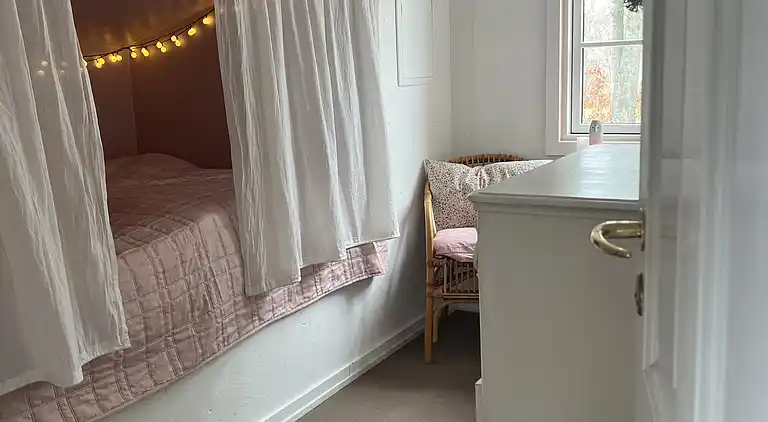 Ruhe, Natur, Schutz und Blick über den Fjord