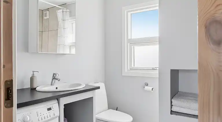 Hübsches Cottage in der Nähe von Hou und dem Meer