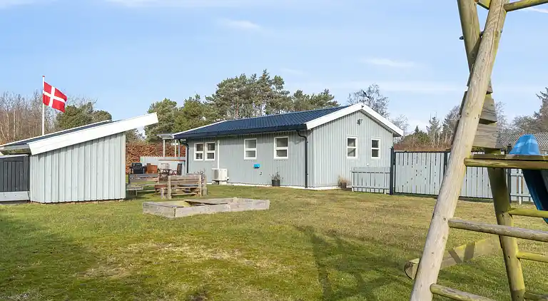 Hübsches Cottage in der Nähe von Hou und dem Meer