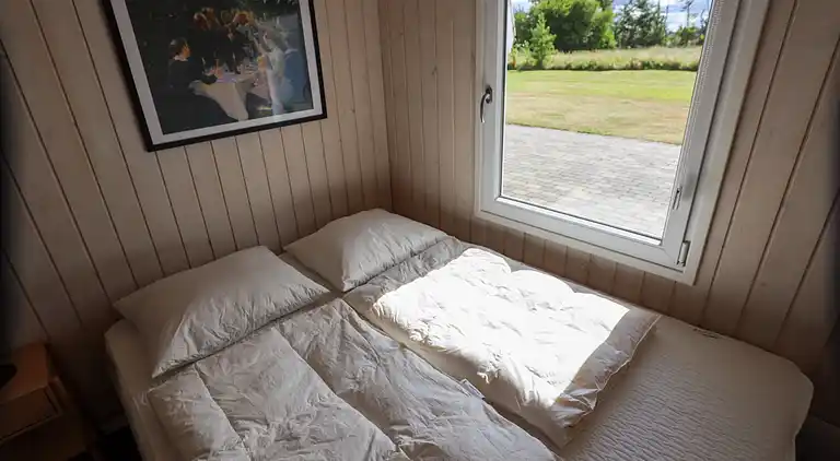 Strandhus til 9 personer – 400 m til stranden