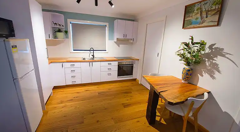 The Eazy Living Studio - Pet Friendly