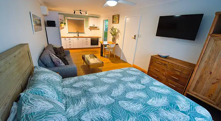 The Eazy Living Studio - Pet Friendly