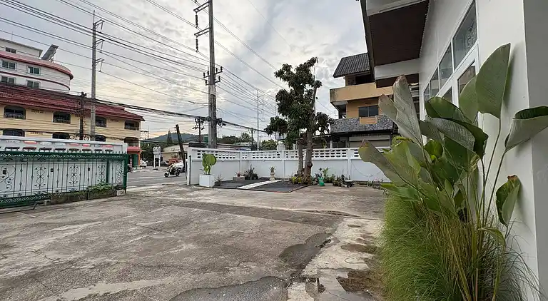 3BR Family Villa - 1 km to Chalong Pier with WiFi