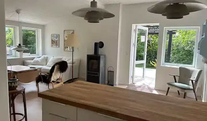 Hyggeligt feriehus tæt på strand og natur