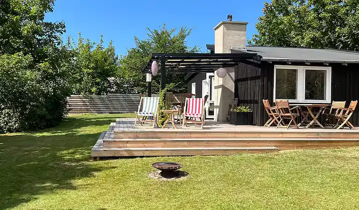 Hyggeligt feriehus tæt på strand og natur