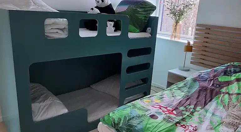 Ferieidyll med natur og byliv rett i nærheten