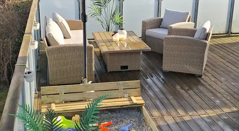 Ferieidyll med natur og byliv rett i nærheten