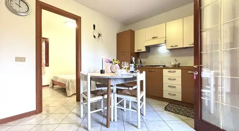 Flat in seafront residence with pool