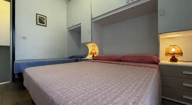 Cozy apartment with garden and pool