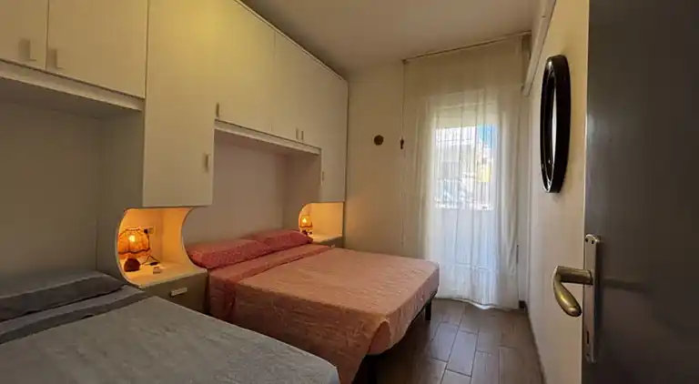 Cozy apartment with garden and pool