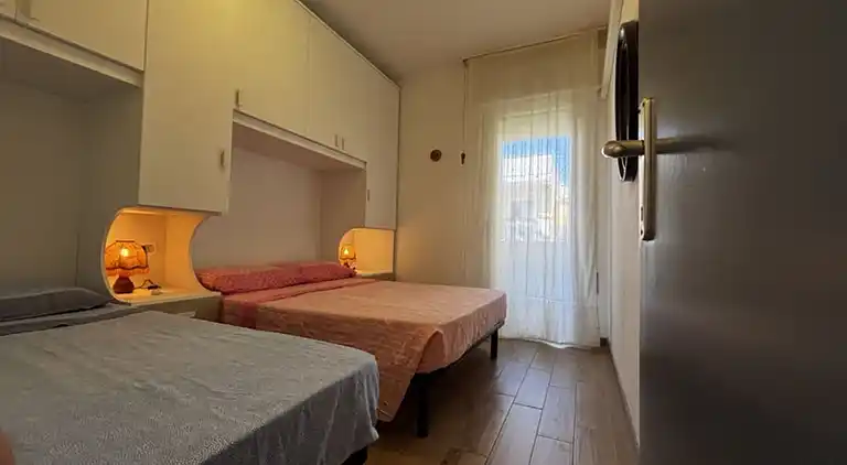 Cozy apartment with garden and pool