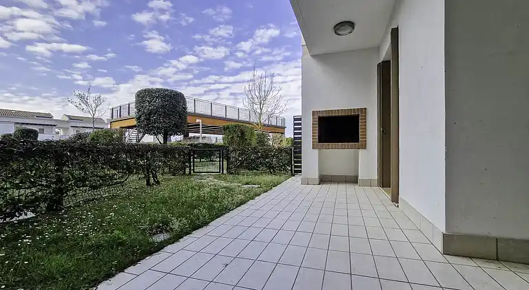 Schöne Wohnung mit Blick auf den Pool in Bibione