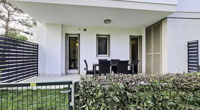 Schöne Wohnung mit Blick auf den Pool in Bibione