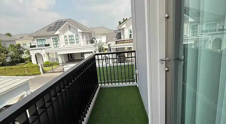 House near Suvarnabhumi Airport