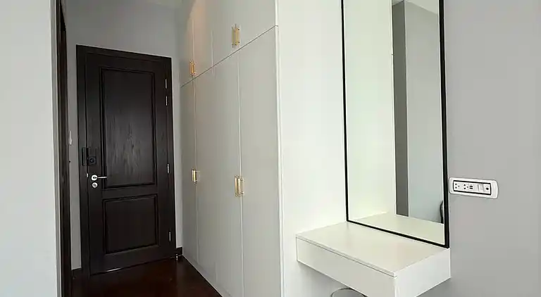 House near Suvarnabhumi Airport