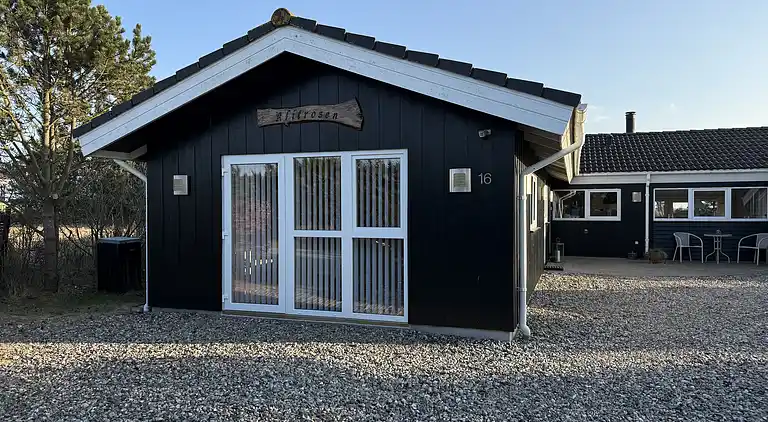 Sommerhusidyl nær vandet og skønne Sæby