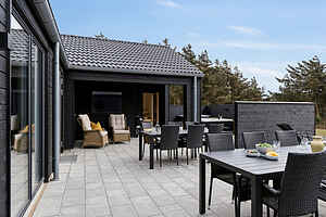 Stor ferieoase med pool, spa og sauna (20 pers)