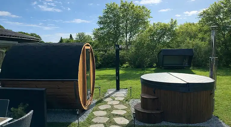 Sommerhusidyl med udesauna og vildmarksbad