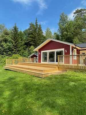 Strandläge samt en underbar stuga! 