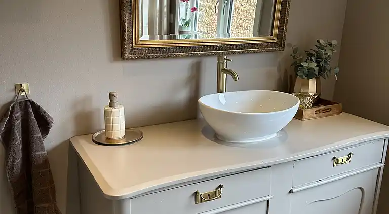 Stort sommerhus tæt på strand og natur