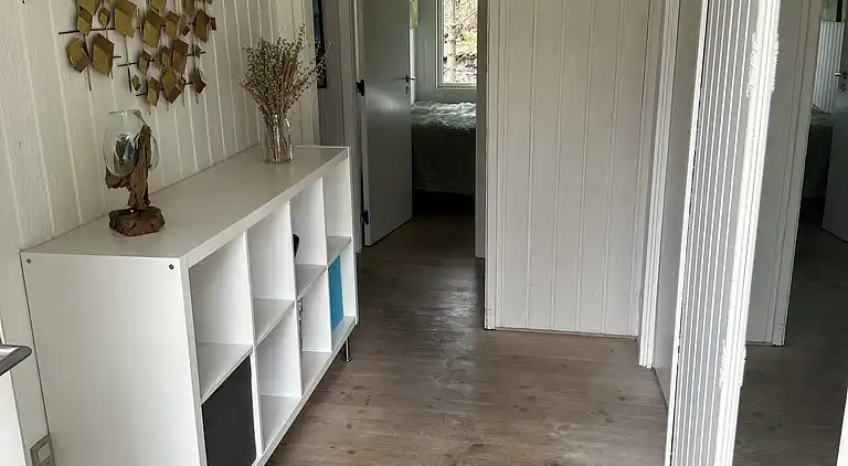 Stijlvol zomerhuis bij strand met groot terras