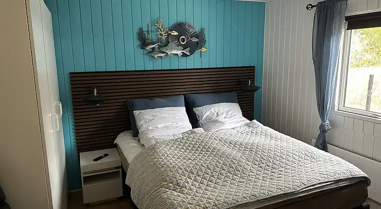 Stijlvol zomerhuis bij strand met groot terras