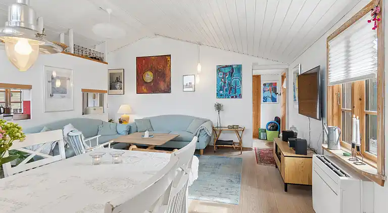 Dejligt sommerhus tæt på sandstrand