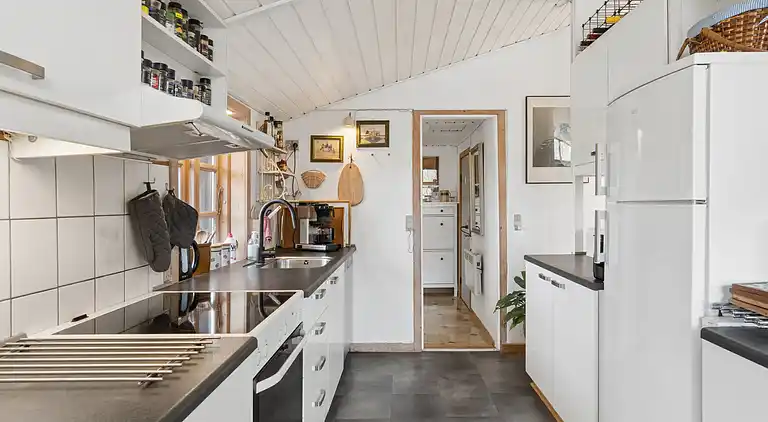 Dejligt sommerhus tæt på sandstrand
