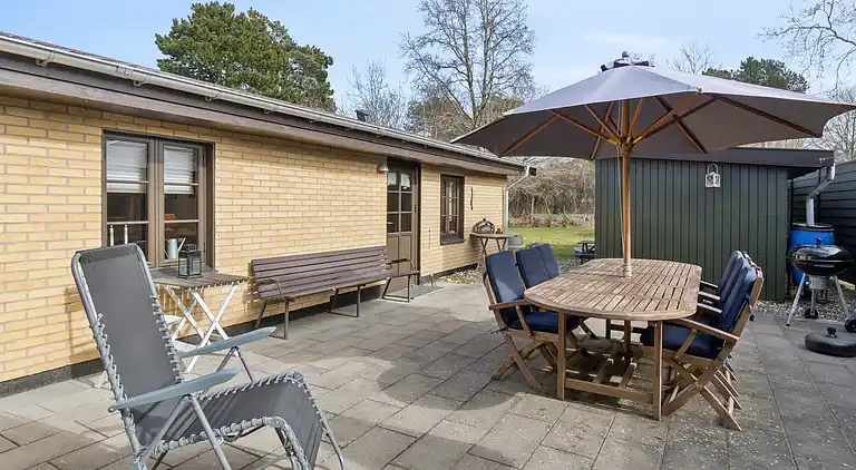 Dejligt sommerhus tæt på sandstrand