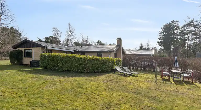 Dejligt sommerhus tæt på sandstrand